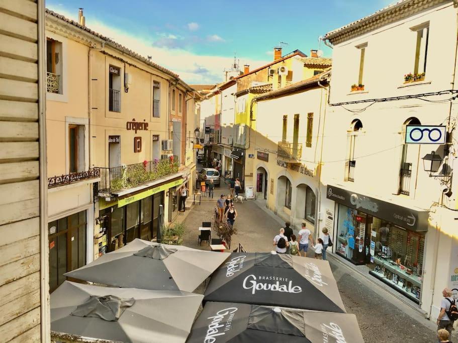 Coeur Du Centre Ville Avec Balcon L'Isle-sur-la-Sorgue Bagian luar foto